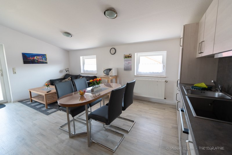 Offene Wohnküche mit Essbereich – Ferienwohnung 4 Personen Ferienhof Wick